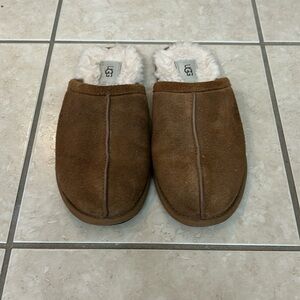 Ugg slippers